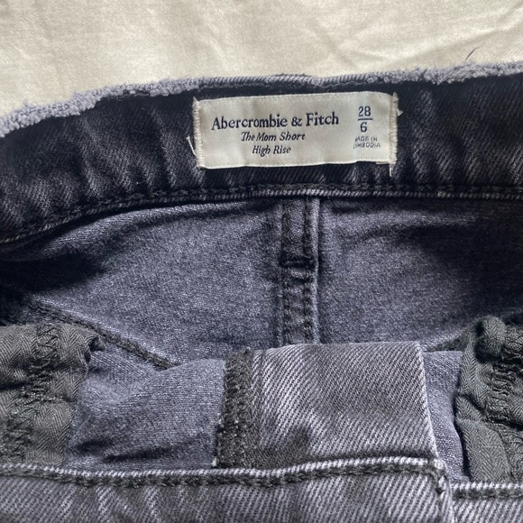 High Rise Mom Shorts - Picture 3 of 3